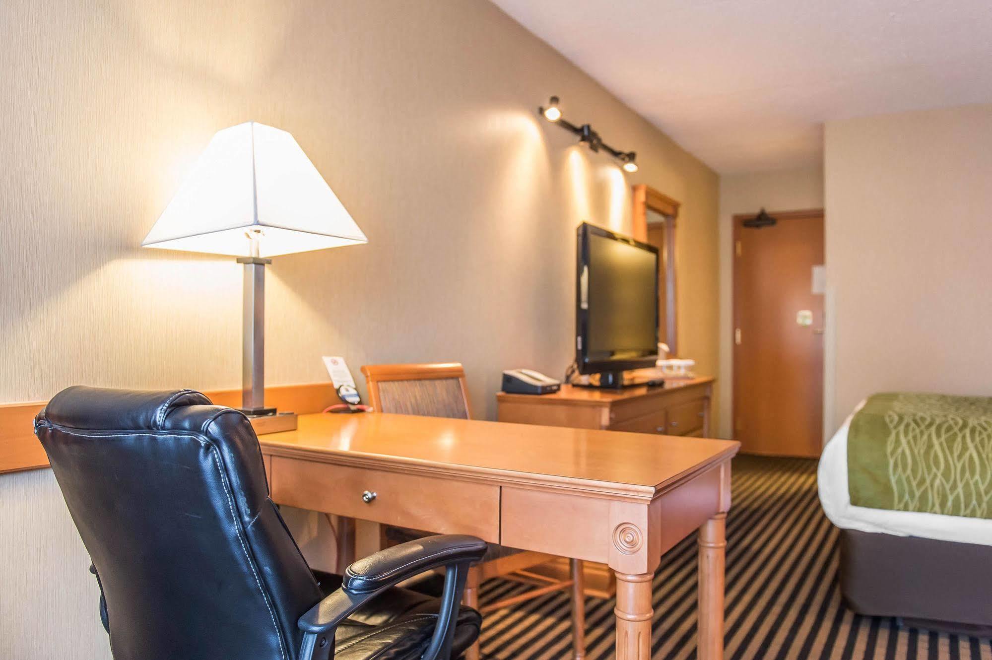 Comfort Inn Brockville Εξωτερικό φωτογραφία